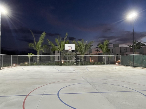 Casa En Venta Merida, Privada Aldoria Conkal, Una Planta, Junio 2025.
