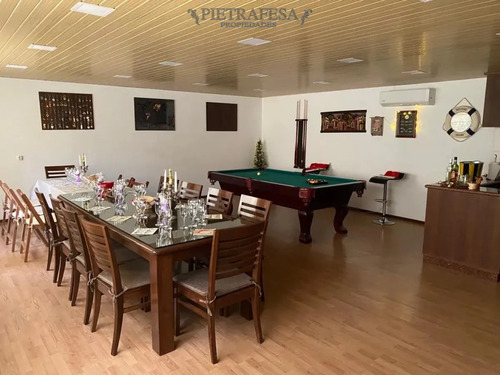Casa En Venta Con Piscina, 3 Dorm, 4 Baños, Garaje-colón