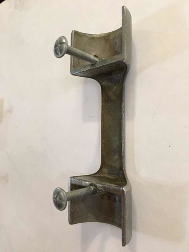 Tirador Halador Asa Manilla Metálica Puerta Gabinete Closet (Usado)