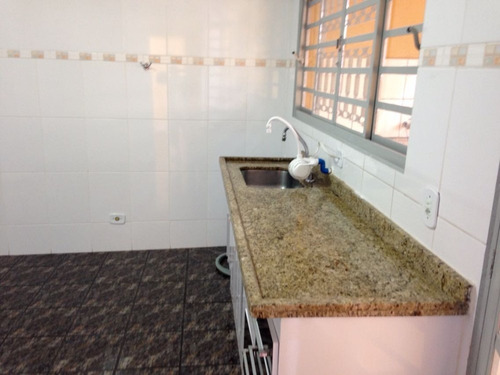 Ótima Casa Térrea 2 Dorm Jardim Novo Mundo