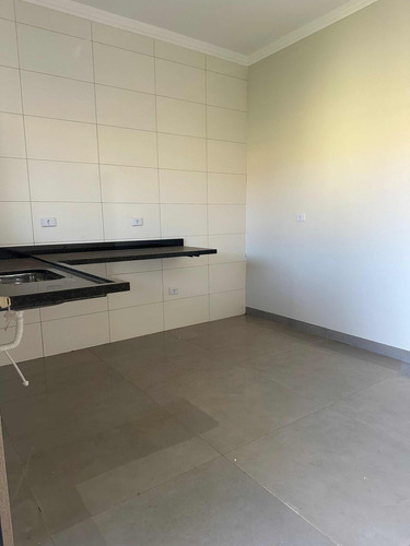 Vendo Casa Casa Com 03 Quartos Sendo Uma Suíte