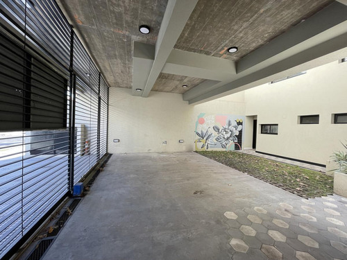 Venta Departamento 2 Amb. Al Fte. En Haedo A Estrenar