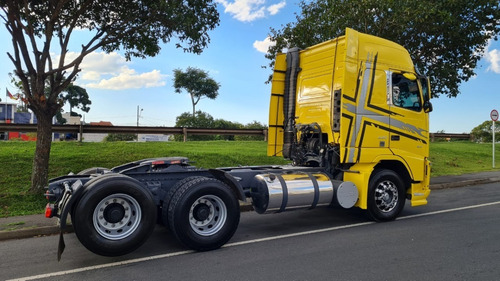 Imagem 10 de 16 de Volvo Fh 440 Trucado 6x2 Teto Alto Globetrotter Ishift