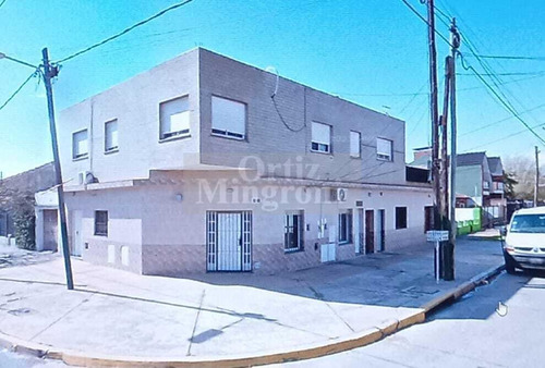 Edificio En Block  En Venta Con Renta En Lomas De Zamora, G.b.a. Zona Sur, Argentina