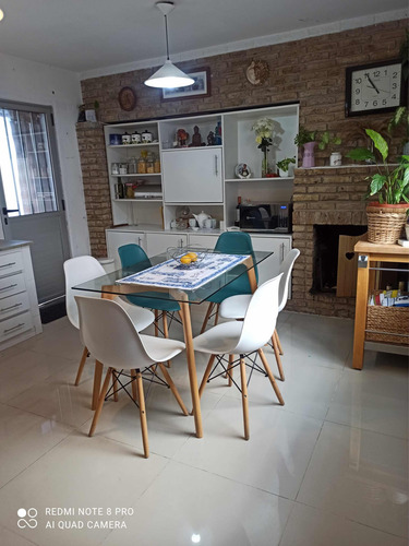Venta Casa Con Renta 2 Dormitorios Mas Apartamento Al Fondo Jardin Gge Nuevo Paris