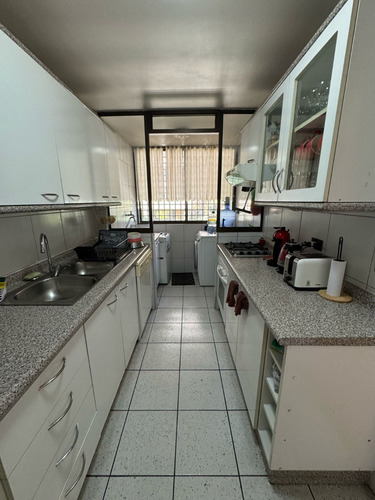 Espectacular Depto. Las Condes. 2 Dorm Y 2b, Con Est + Bod