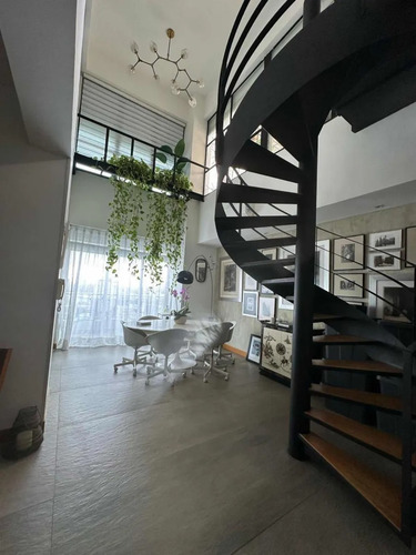 Pent-house Con Vista Al Mar En Venta En La Esperilla, Distrito Nacional, Santo Domingo.