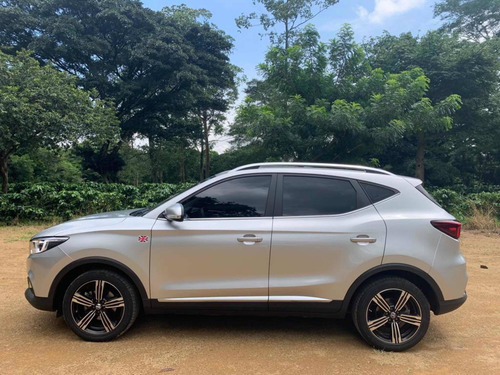 Imagen 5 de 12 de Morris Garage 2019 Suv