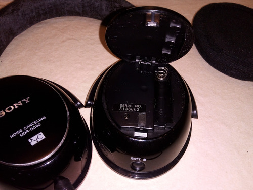 Fone De Ouvido Sony Mdr-nc60 Com Defeito. (ler A Descrição) Preto (Usado)