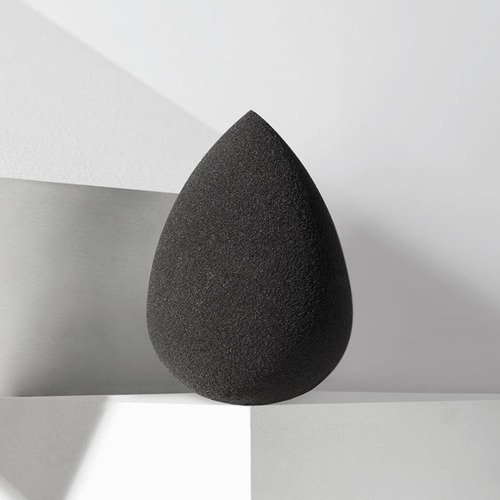 Imagen 3 de 5 de Esponja De Maquillaje Blender Negra