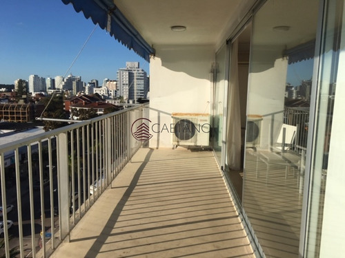 Apartamento En Venta, Peninsula, Punta Del Este, 3 Dormitorios.-ref:688