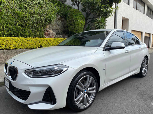 Imagen 4 de 14 de Bmw Serie 1 118ia Sedán M Sport