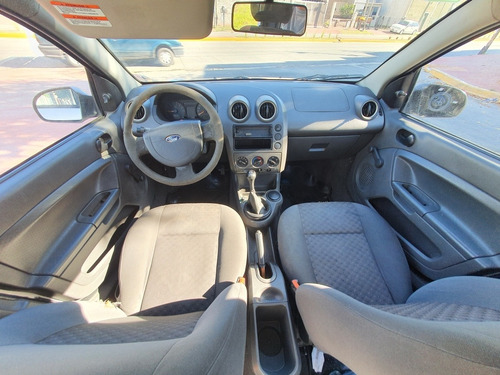 Ford Fiesta 1.6 Ambiente 2004