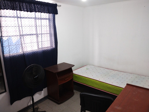 Alquilo Habitación Amoblada Amplia Impecable