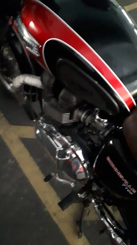 Triunph T100
