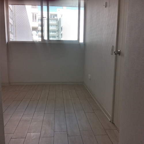 2d 2b En Suite. Con Estacionamiento Y Bodega. A Pasos Metro.