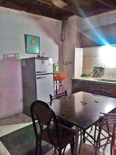 Imagen 9 de 15 de Se Vende Casa De Pasillo Con 4 Dormitorios