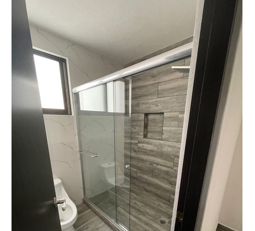 Imagen 19 de 30 de Casa Para Estrenar Sagredo 32