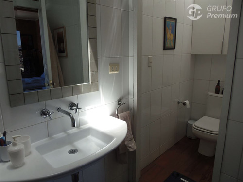 Casa En Venta De 4 Dorm. En Valparaíso