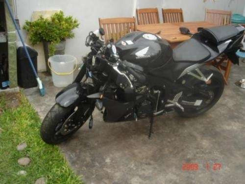 Imagen 3 de 13 de Zx6 Cb1 Cbr 600 Yamaha R6 R1 Caida Chocada Rota Honda