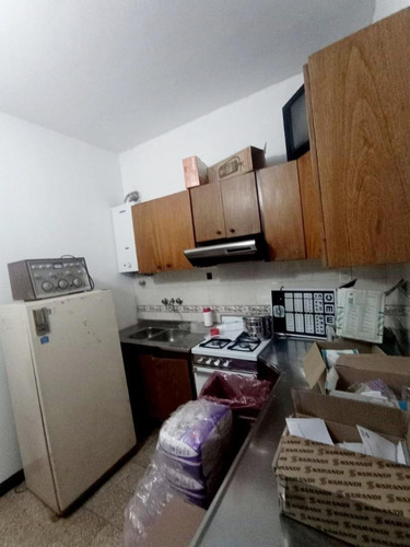 Imagen 7 de 17 de Casa En Planta Baja De 3 Ambientes En Pichincha Con Patio