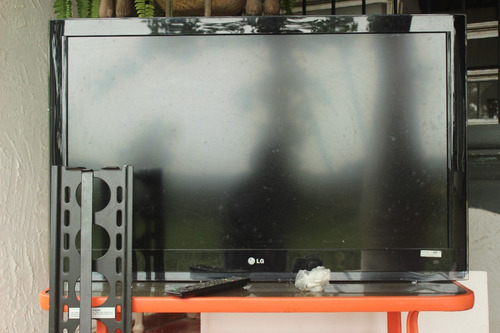Imagen 2 de 3 de Televisor LG 42 Full Hd Negro