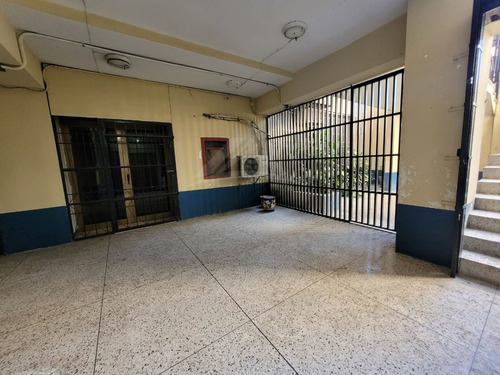 Imagen 10 de 11 de Local Comercial, Av. Bolívar, Puerto La Cruz
