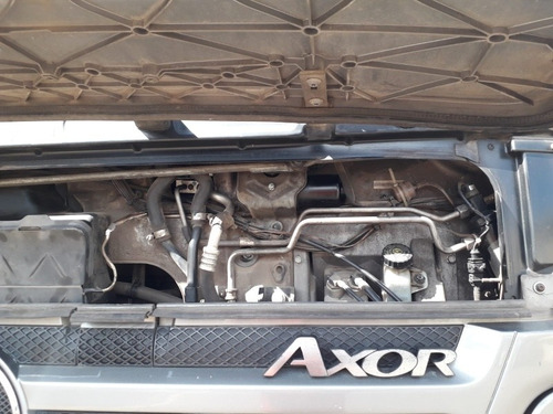 Imagem 7 de 18 de Mb Axor 2040 Premium 2011