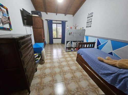 Linda Casa Familiar De 2 Pisos A Pocas Cuadras De La Ruta