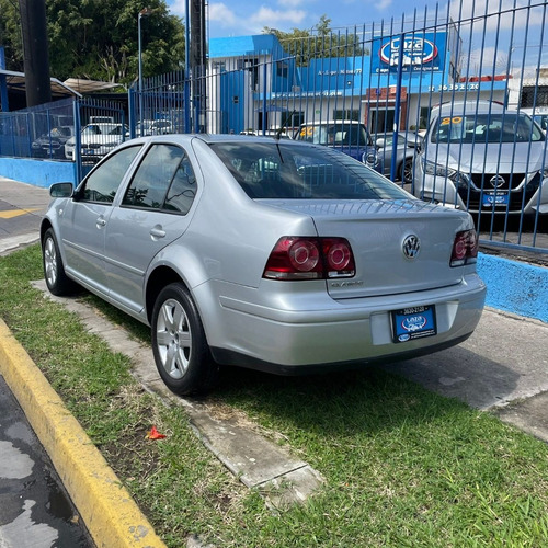 Imagen 5 de 14 de Jetta Clasico Cl Aire 2015
