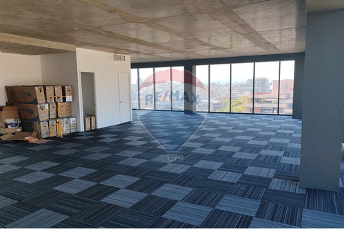 Oficinas En Planta Libre En Los Leones