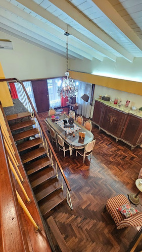 Castelar Chalet Cercano A La Estacion