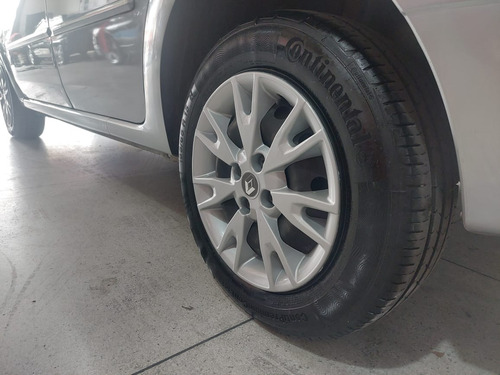 Renault Logan 1.6 logan 16