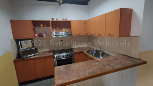 Edificio En Venta Centro De Barquisimeto Kenlimar Nieto 23-23481
