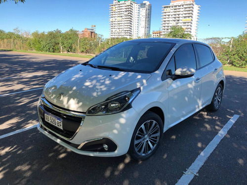 Peugeot 208 1.6 Allure