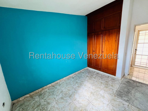 Casa En Venta Urb La Mulera Los Samanes Maracay 25-19962 Jecg