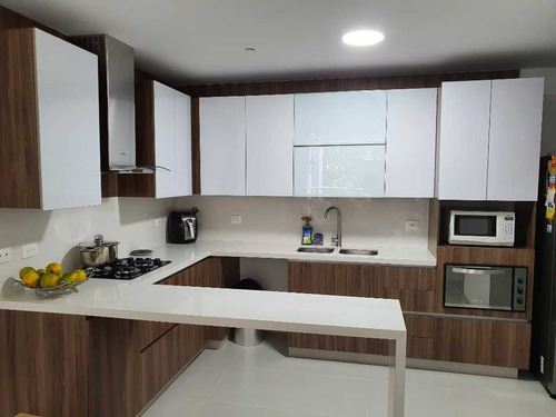 Imagen 6 de 14 de Apartamento De 3 Habitaciones Con Baño Y Vestier, Benedictinos