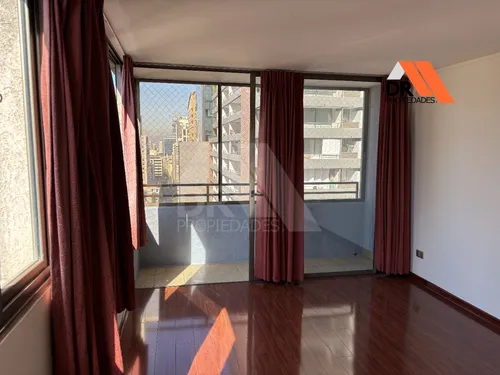 Tu Oportunidad En Santiago - Remodelado, Y Listo Para Vivir