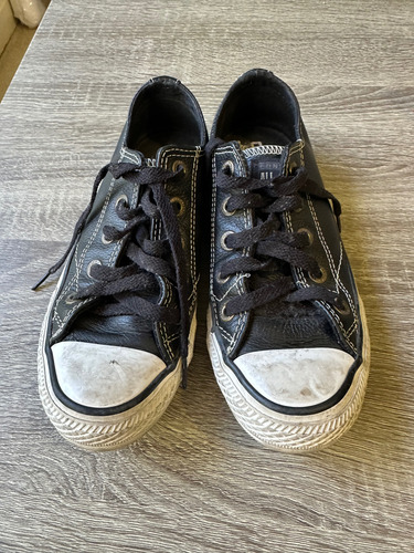 Zapatillas Converse Chuck Taylor Cuero Negras (Usado)