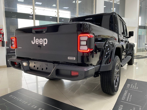 Jeep Gladiator Overland