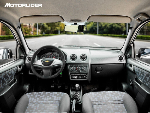 Imagen 9 de 15 de Chevrolet Celta 1.4 Full C/ Aire Acond | Permuta / Financia