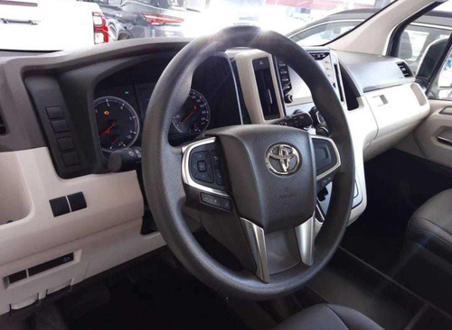 Imagen 10 de 15 de Toyota Hiace L2 H2 Okm 2022
