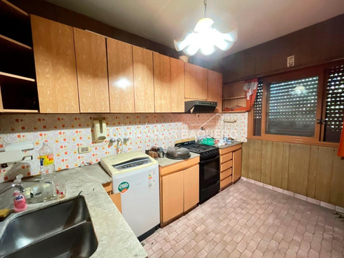 Imagen 4 de 11 de Venta: Departamento Tipo Casa De 3 Ambientes. P. Avellaneda.