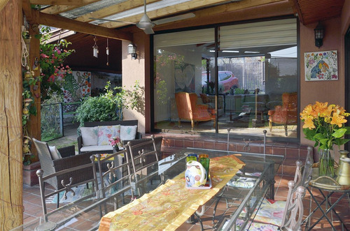 Casa En Venta De 5 Dorm .san Carlos Apoquindo Las Condes