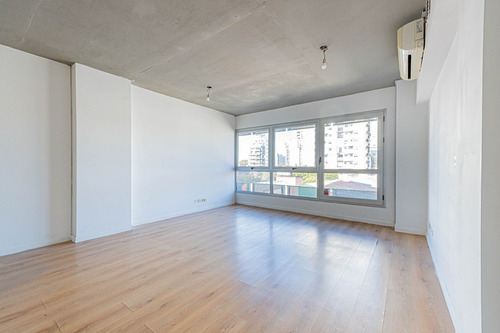 Oficina Comercial - Apta Show Room - Cochera Fija