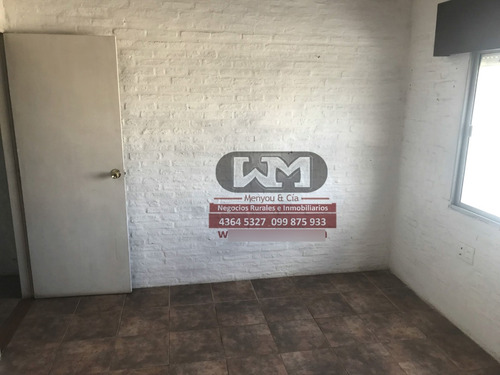 Venta Casa Trinidad Flores 2 Dormitorios Con Patio A Nuevo