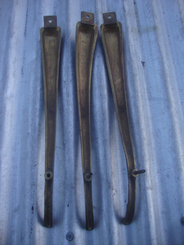 3 Antiguas Patas De Bronce 5,2 X 6,5 X 47 - Pesan 2 K 700 Gr (Usado)