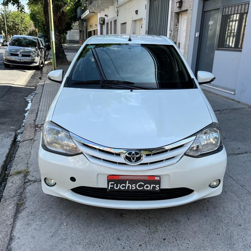 Imagen 2 de 25 de Toyota Etios 1.5 Xls