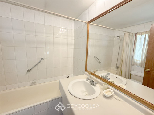 Casa En Venta De 4 Dorm. En Las Cabras