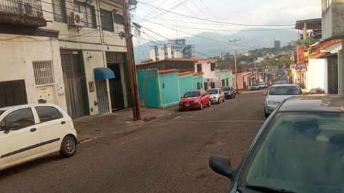 Imagen 5 de 5 de Se Alquila Local En Barrio San Carlos Cerca Del Santuario